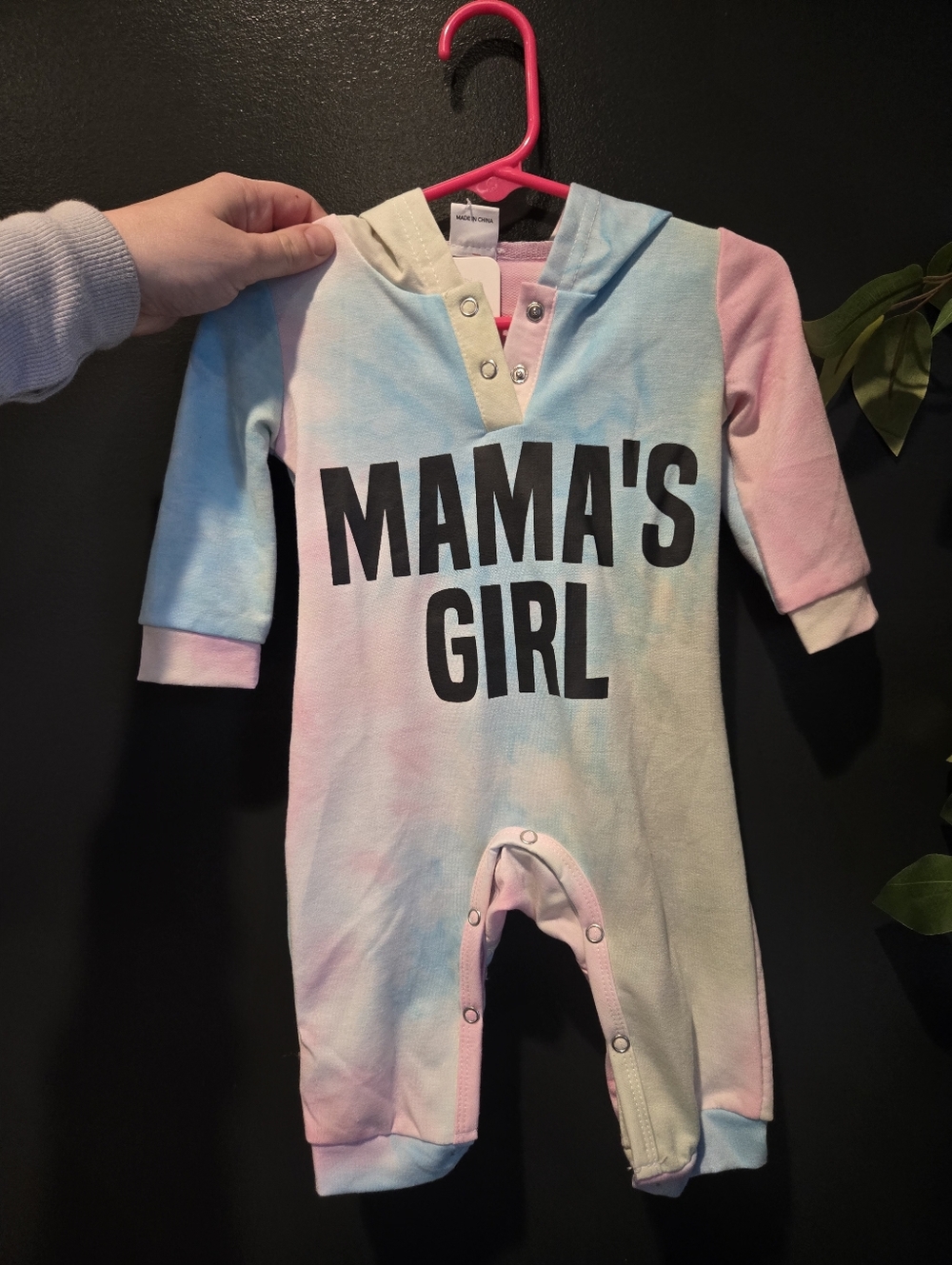 Mama's Girl Tie Dye Hooded Jumper nwt 3-6 Months